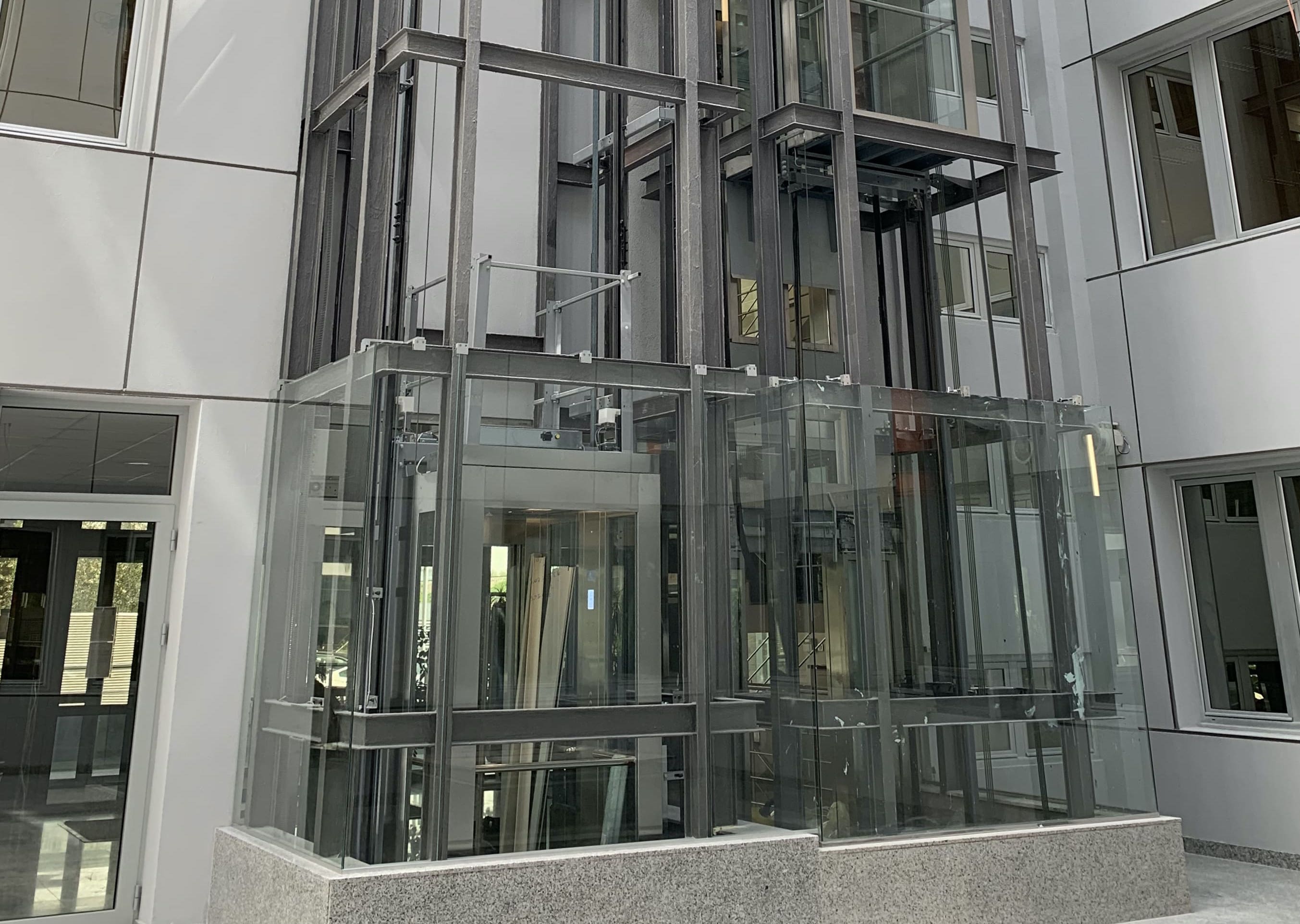Lift  elevator